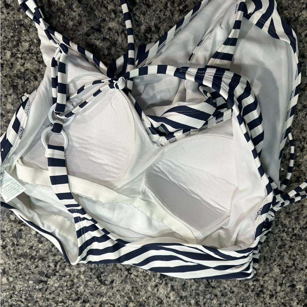 Kona Sol Swimsuit - XL - Picture 6 of 10